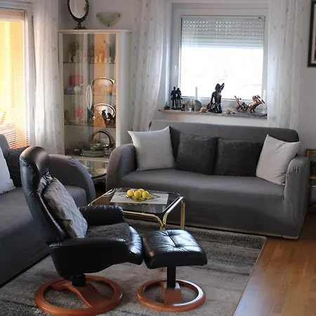 Leon Apartment
