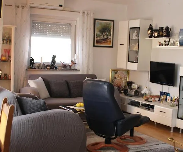 Apartment Leon Zadar